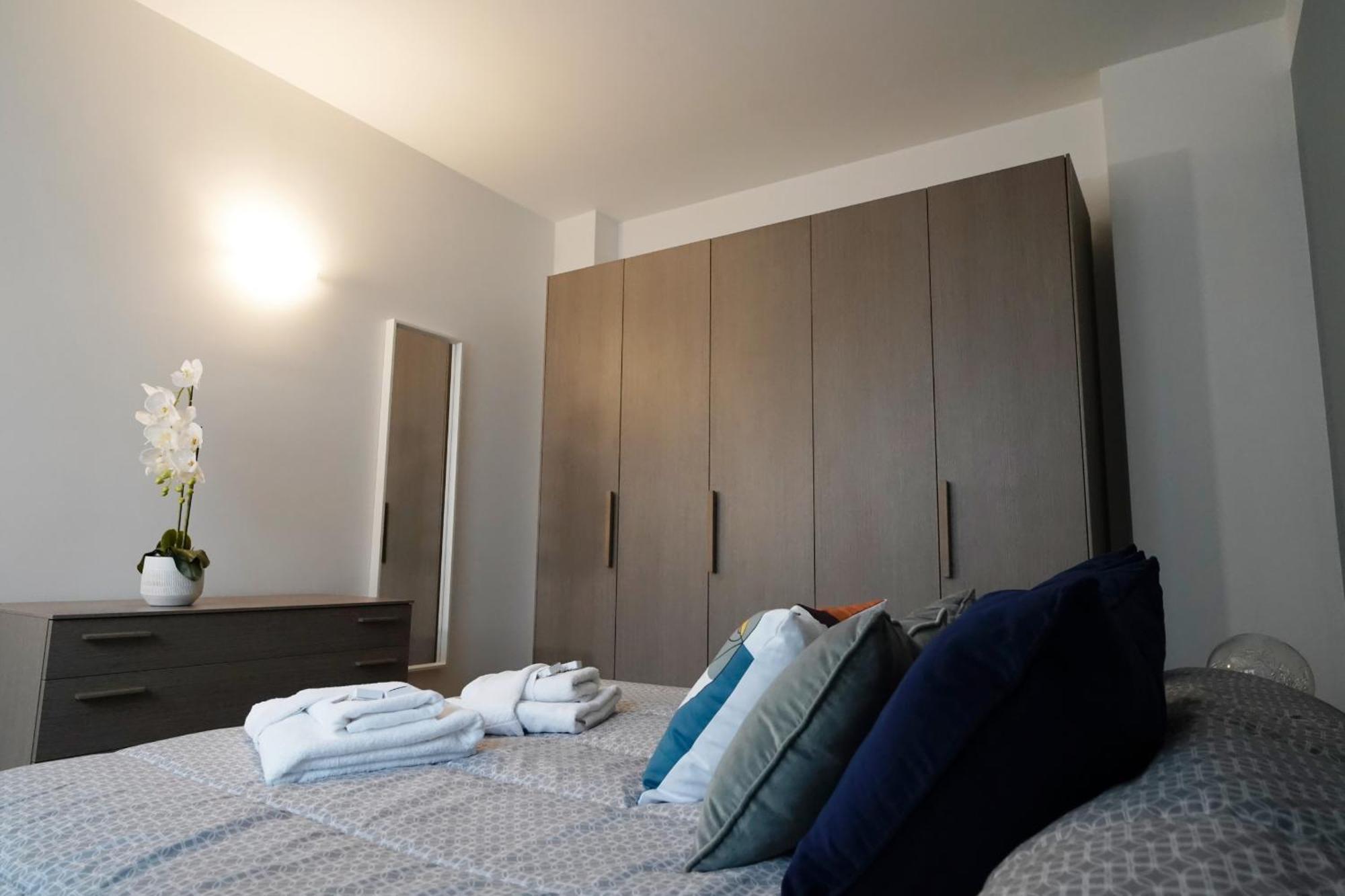 Apartment Rentopolis - Palazzo Candiani Mailand